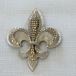 Fleur de Lis Brooch